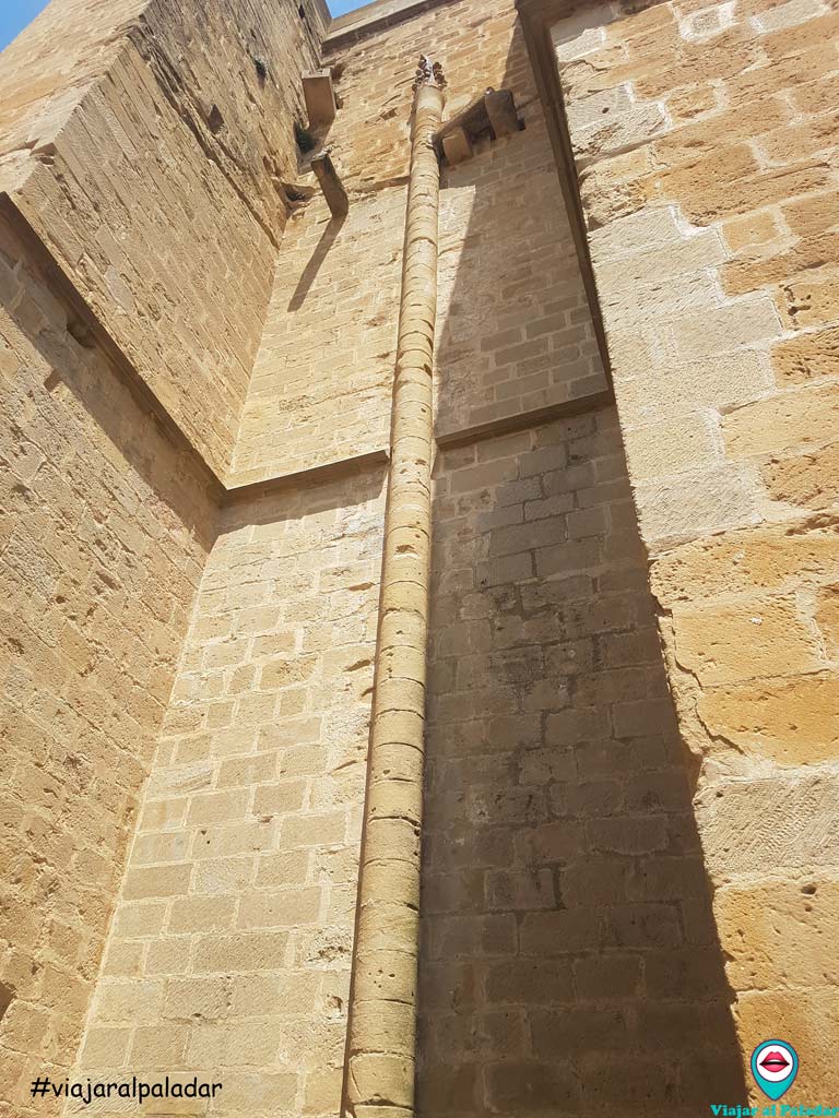 artajona-canalon-de-piedra