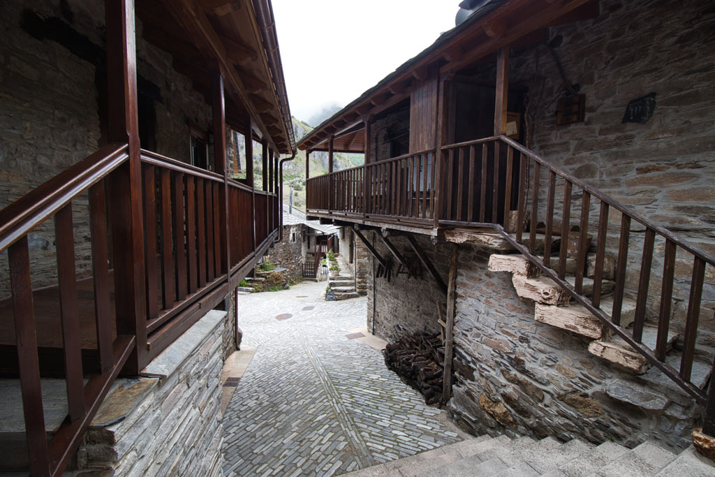 que ver en peñalba de santiago valle del silencio
