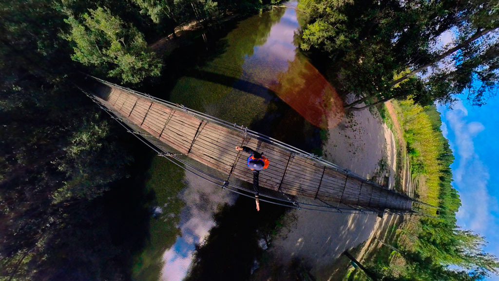 ruta de los puentes colgantes sobre el rio sil