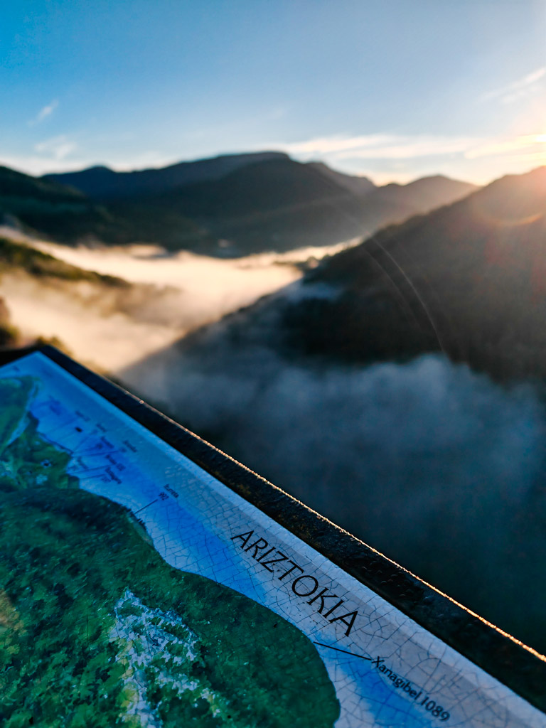 mirador ariztokia con niños